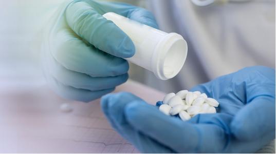 L'utilisation d'aspirine en prévention des maladies cardiovasculaires, s’avère réduire aussi et considérablement le risque d'infection à SARS-CoV-2 (Visuel Adobe Stock 328926262)