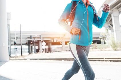 Pratiqué aux niveaux les 25 % les plus intenses, l'exercice peut permettre de prolonger de plus de 5 ans l’espérance de vie (Visuel Fotolia 223037892)