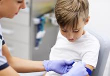 La santé émotionnelle des parents est une condition du bien-être des enfants, et critique lorsque les enfants sont atteints d'une maladie pédiatrique chronique (Visuel Adobe Stock 226544536)