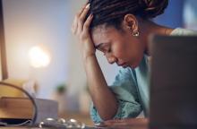 Cette large méta-analyse confirme la très forte association entre l'épuisement professionnel des infirmières et la qualité et la sécurité des soins apportés aux patients (Visuel Adobe Stock 635531314) Cette large méta-analyse confirme la très forte association entre l'épuisement professionnel des infirmières et la qualité et la sécurité des soins apportés aux patients (Visuel Adobe Stock 635531314)