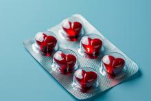 Le concept est celui d’une pilule « poly-comprimés » permettant une prévention des maladies cardiovasculaires en population générale (Visuel Adobe Stock 910327854) Le concept est celui d’une pilule « poly-comprimés » permettant une prévention des maladies cardiovasculaires en population générale (Visuel Adobe Stock 910327854)